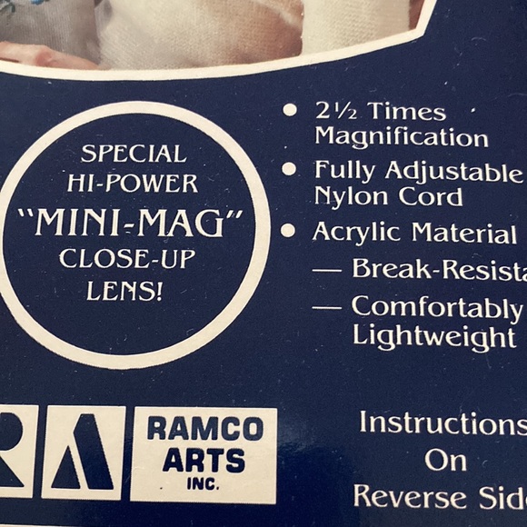 Free Hands Magnifier - Picture 4 of 6